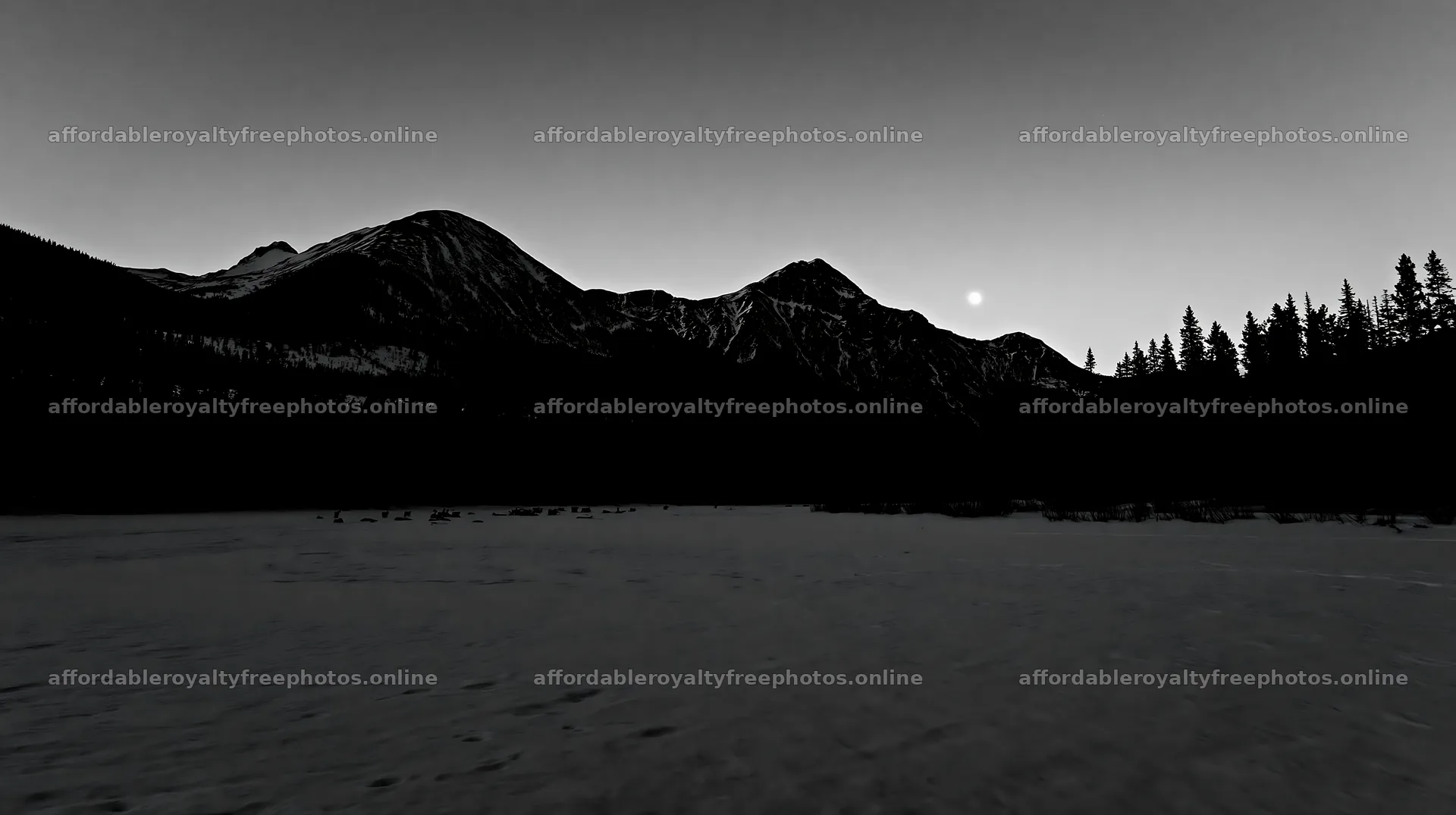 Snowy Rocky Mountain Park meadow at dusk – royalty-free photos 10608x5938
