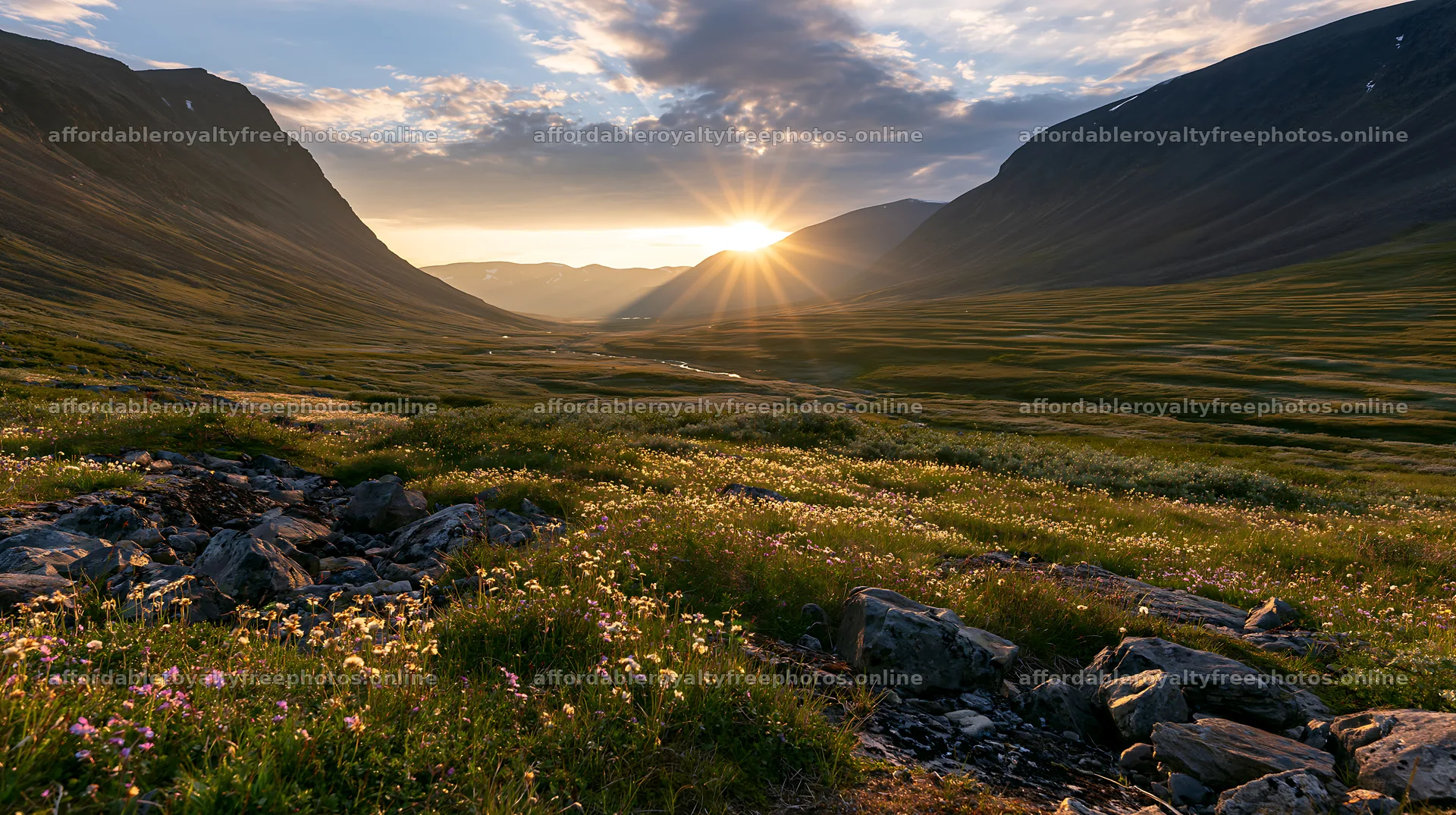 Jotunheimen valley meadow sunbeams create a scenic view – royalty-free photos 10608x5938