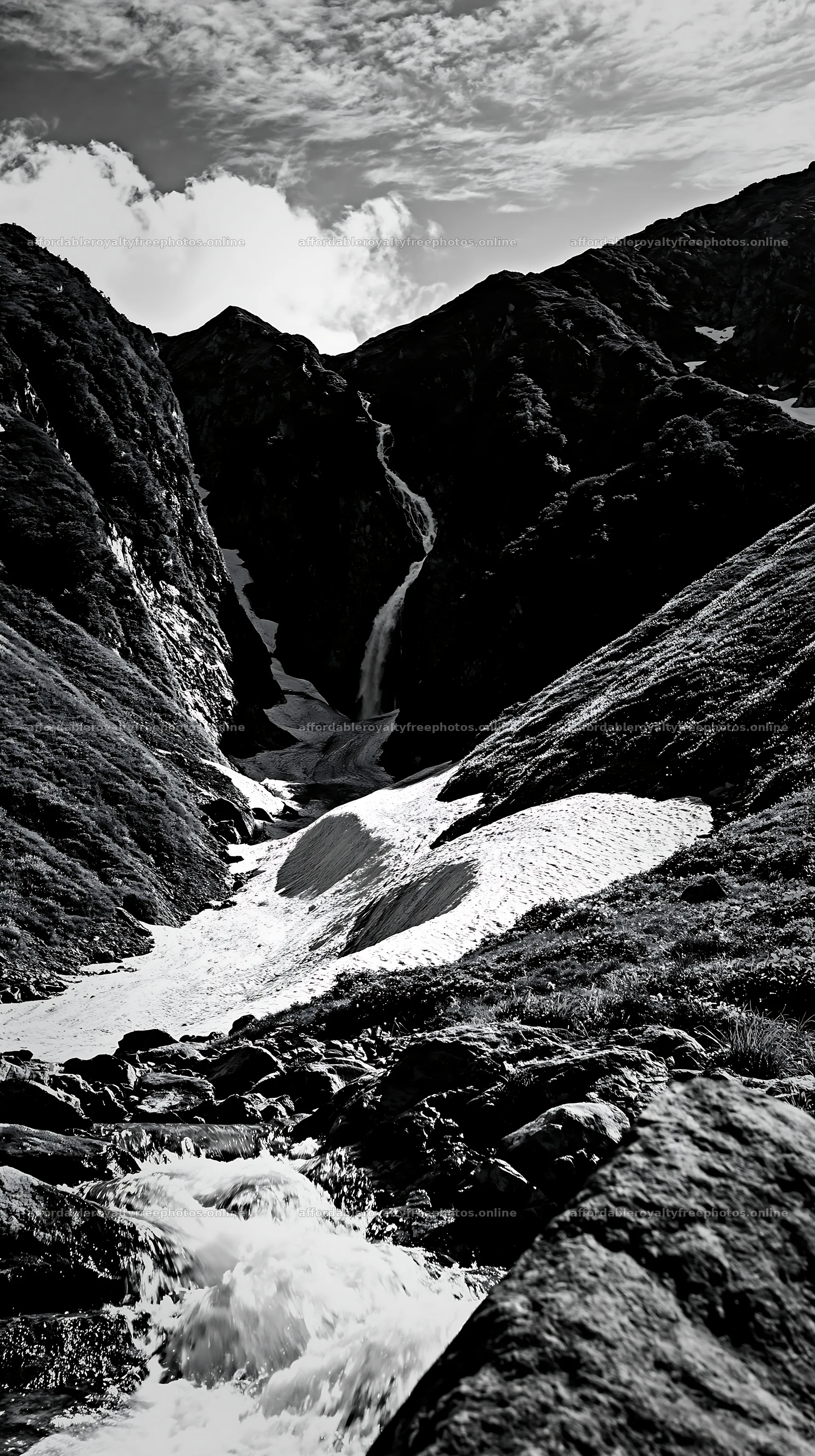 Toyama alpine meadow snowmelt and rocky foreground – royalty-free photos 5938x10608