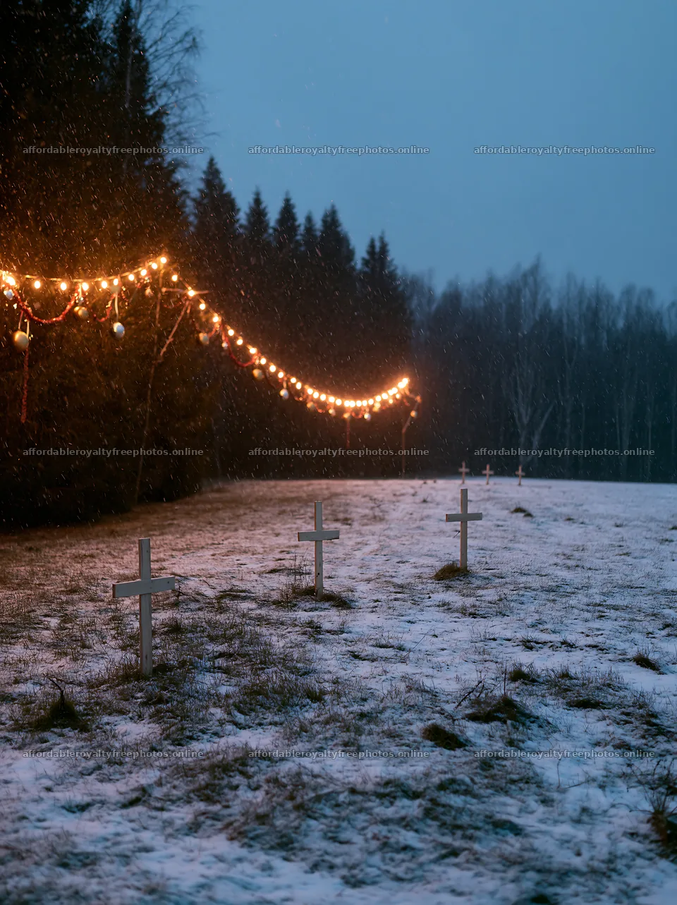 Multiple Christian crosses in a snowy meadow at dusk – royalty-free photos 6866x9174