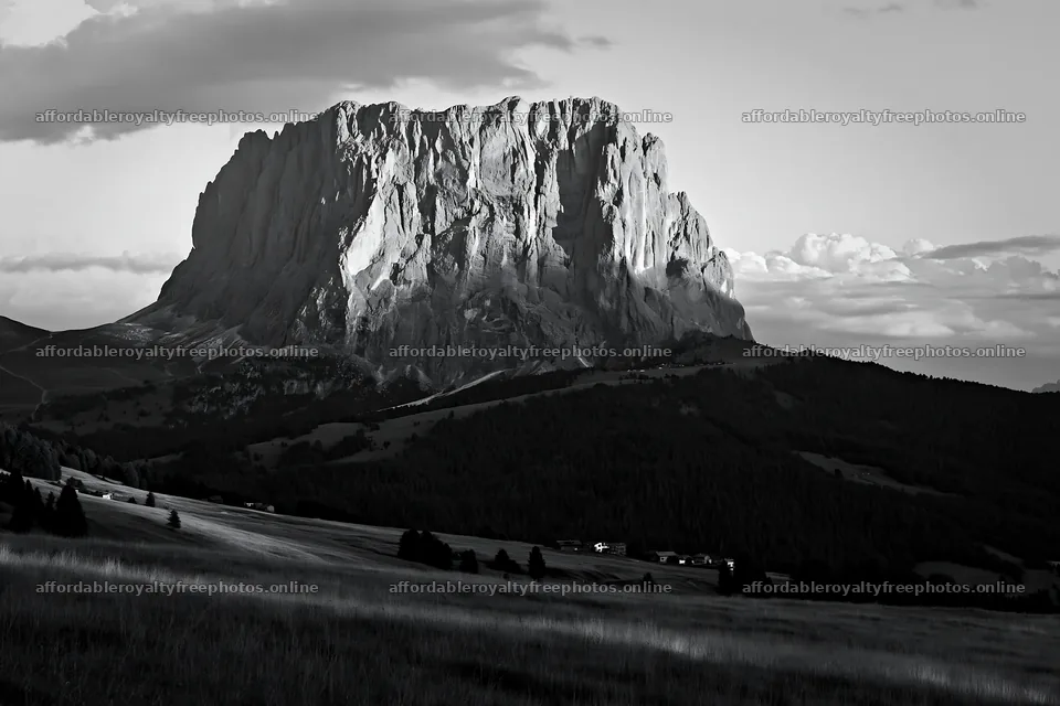 Sunbeams over Alpe di Siusi meadow with mountain view – royalty-free photos 9722x6480